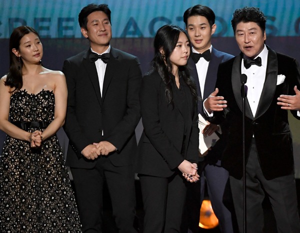 Parasite Makes SAG Awards History With Outstanding Cast in a Motion Picture Win